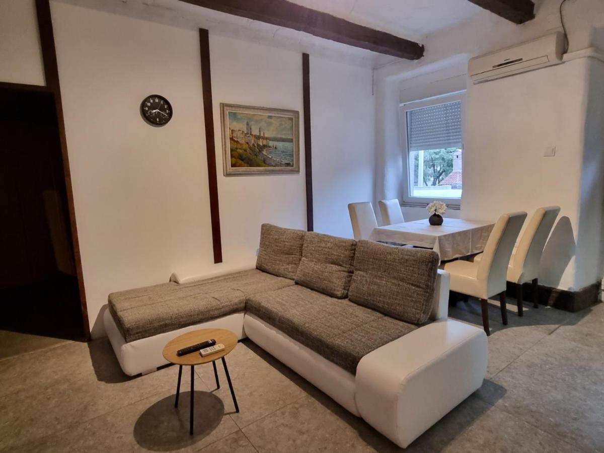 Apartment Rino Rijeka Exteriör bild